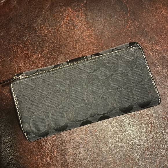 Coach wallet - Picture 2 of 4